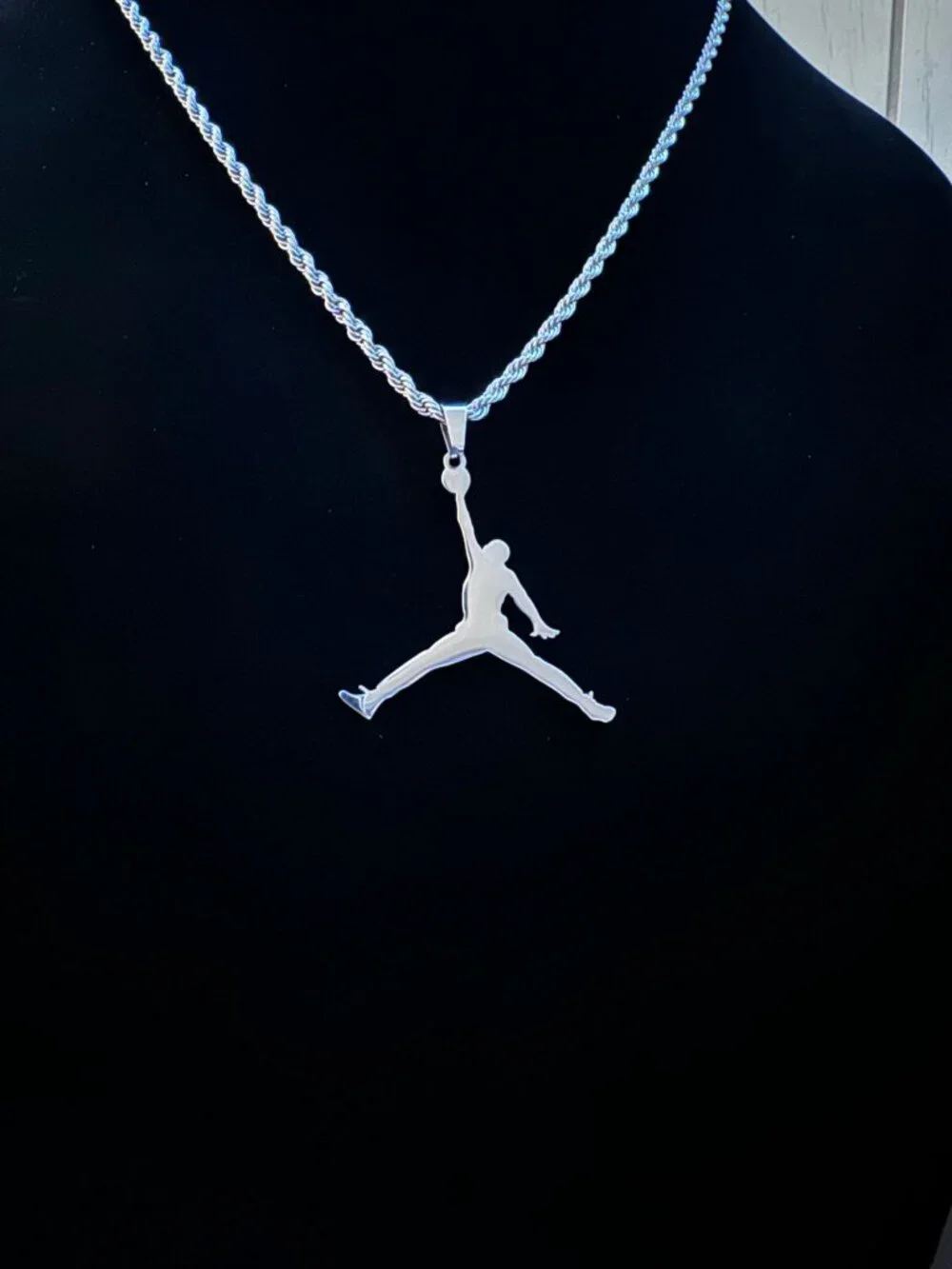 Silver Jordan Jumpman Pendant Necklace - MJ - Silver Plated - 22